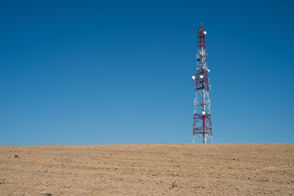 communication-tower-with-clear-blue-sky